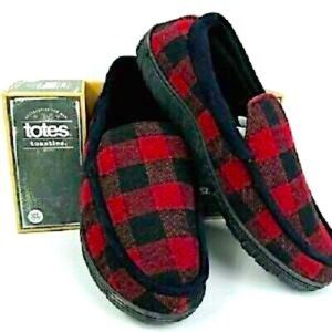 NWT Men's Memory Foam Slippers